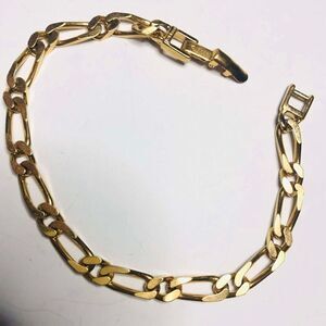 908 Monet vintage  link gold tone link  7.5" bracelet